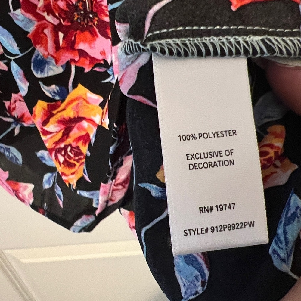NWT This Pioneer Woman size Small Mixed Print Peasant Blouse Floral Flowy - Picture 8 of 9